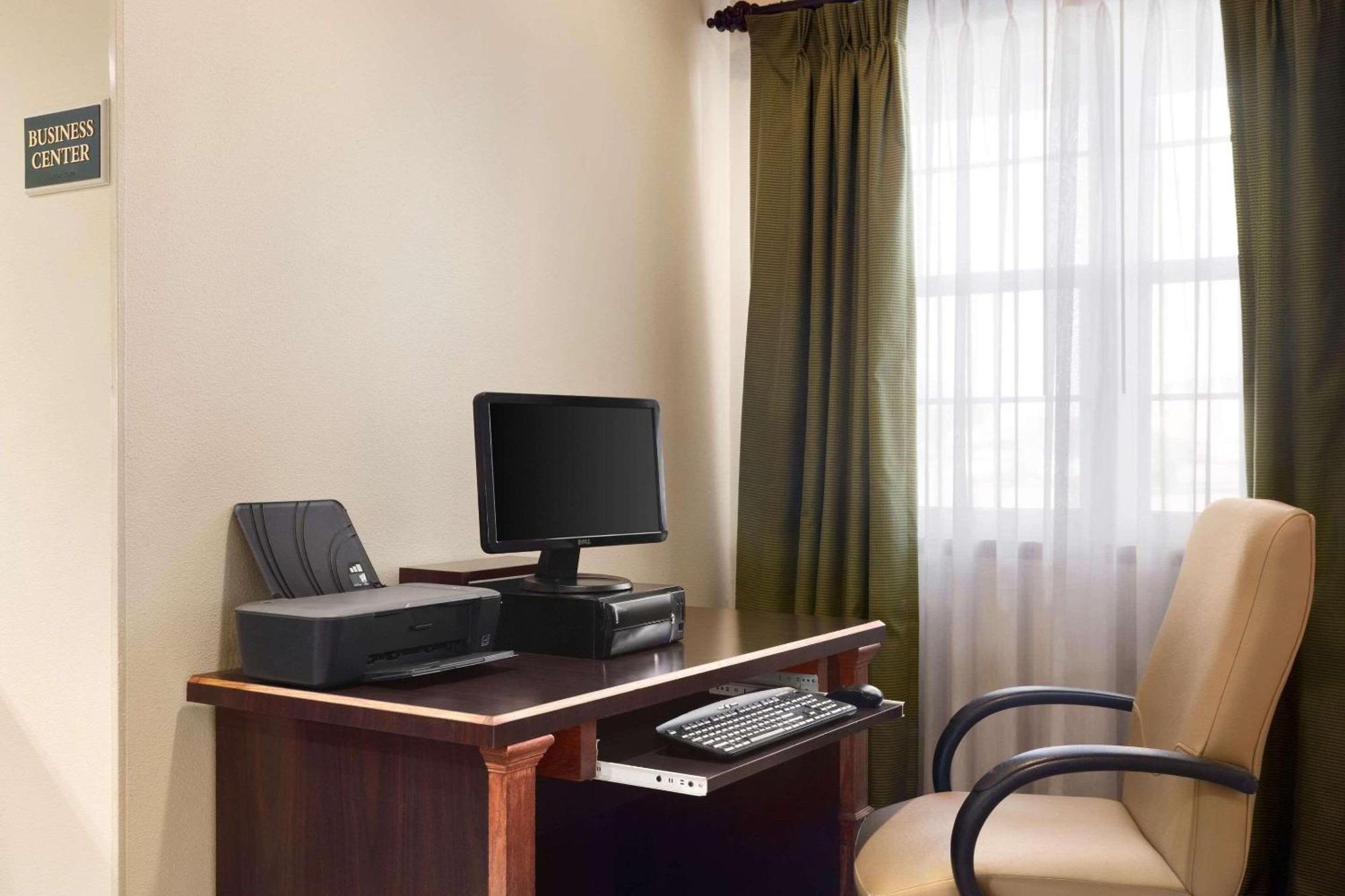 Country Inn & Suites By Radisson, Kearney, Ne Εξωτερικό φωτογραφία